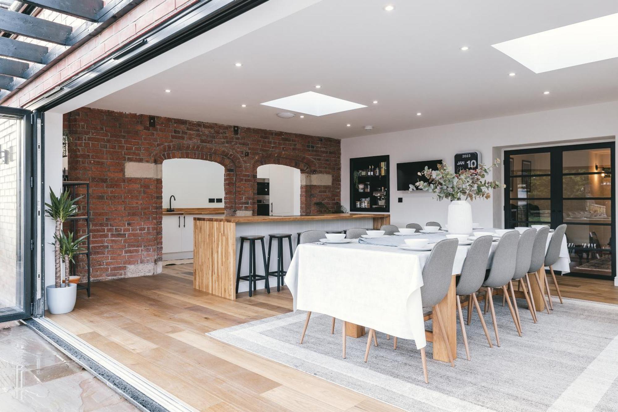House With A Cinema And Games Room, Sleeps 17 Shrewsbury Exterior foto
