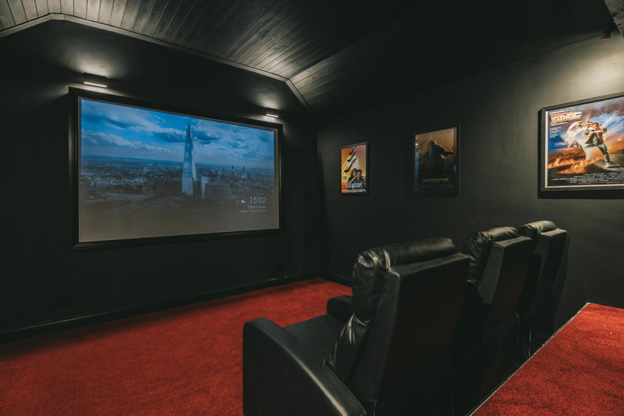 House With A Cinema And Games Room, Sleeps 17 Shrewsbury Exterior foto