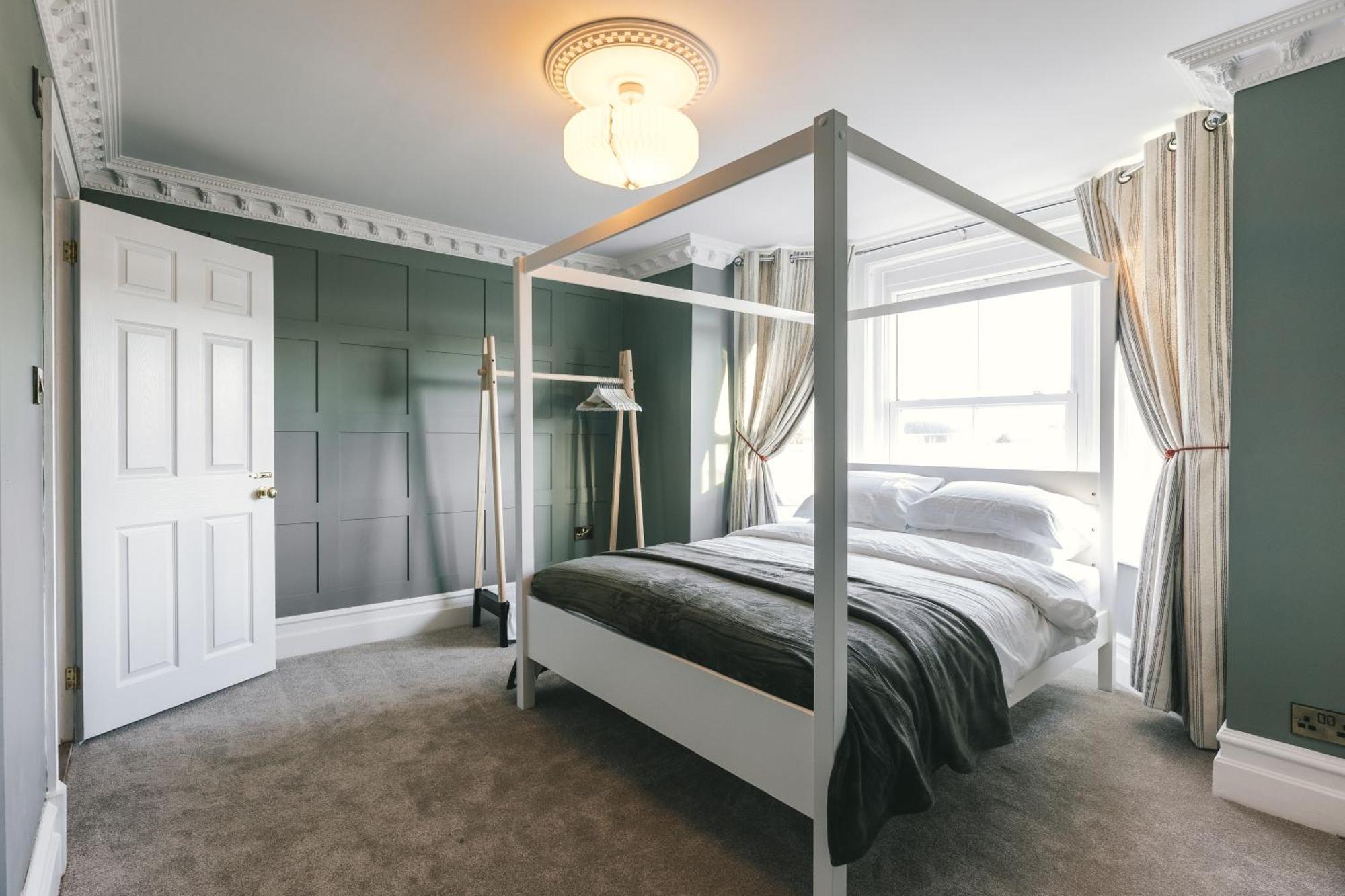 House With A Cinema And Games Room, Sleeps 17 Shrewsbury Exterior foto